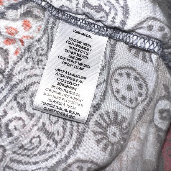 Beach Lunch Lounge gray & maroon paisley smocked peasant top - Picture 9 of 10